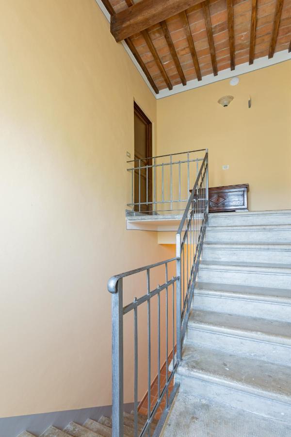 Agriturismo La Valle Della Lavanda - Podere Mezzastrada Fauglia Bagian luar foto