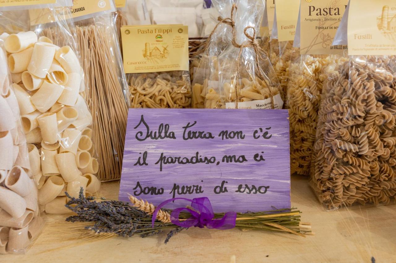 Agriturismo La Valle Della Lavanda - Podere Mezzastrada Fauglia Bagian luar foto