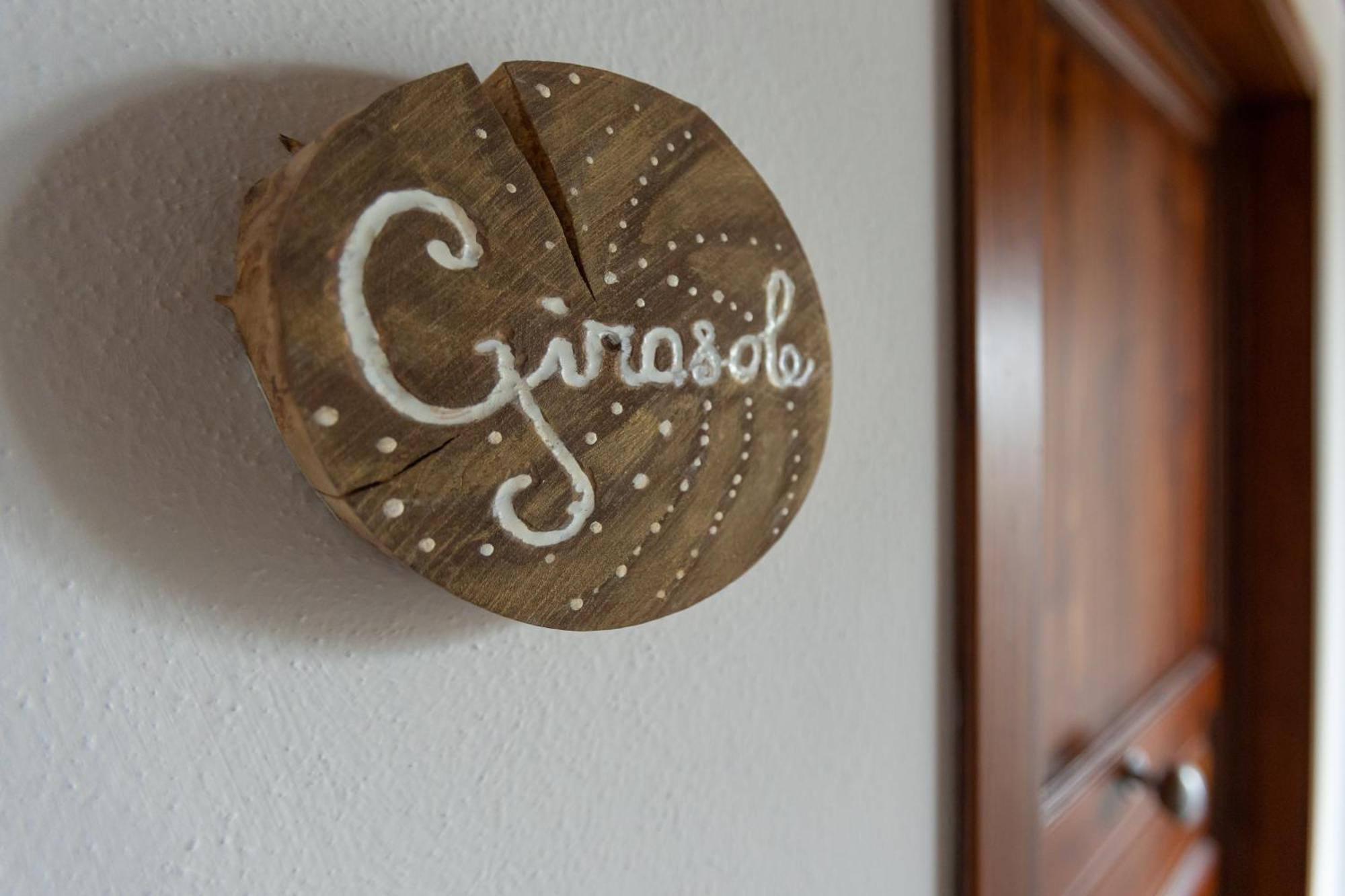 Agriturismo La Valle Della Lavanda - Podere Mezzastrada Fauglia Ruang foto